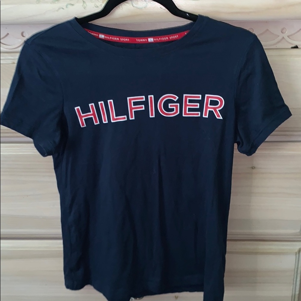 Women’s Tommy Hilfiger shirt